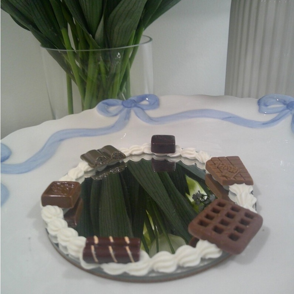 Mini Chocolate Delight Mirrored Trinket Dish